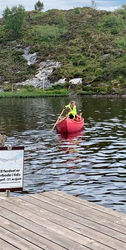 Bryggekanten ved Smågevatnet - Klikk for stort bilete
